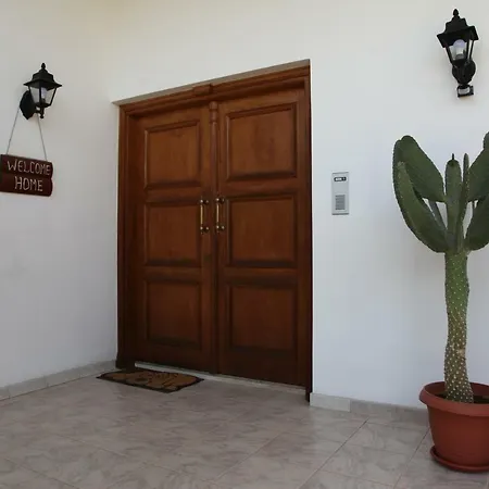L' Aubrais Limassol