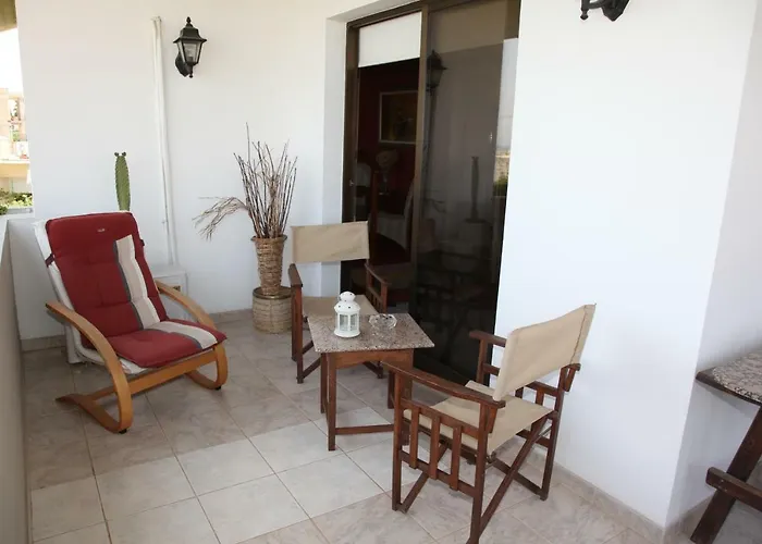 Vila L' Aubrais Lemesos