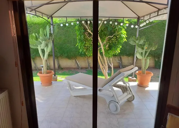 Vila L' Aubrais Lemesos